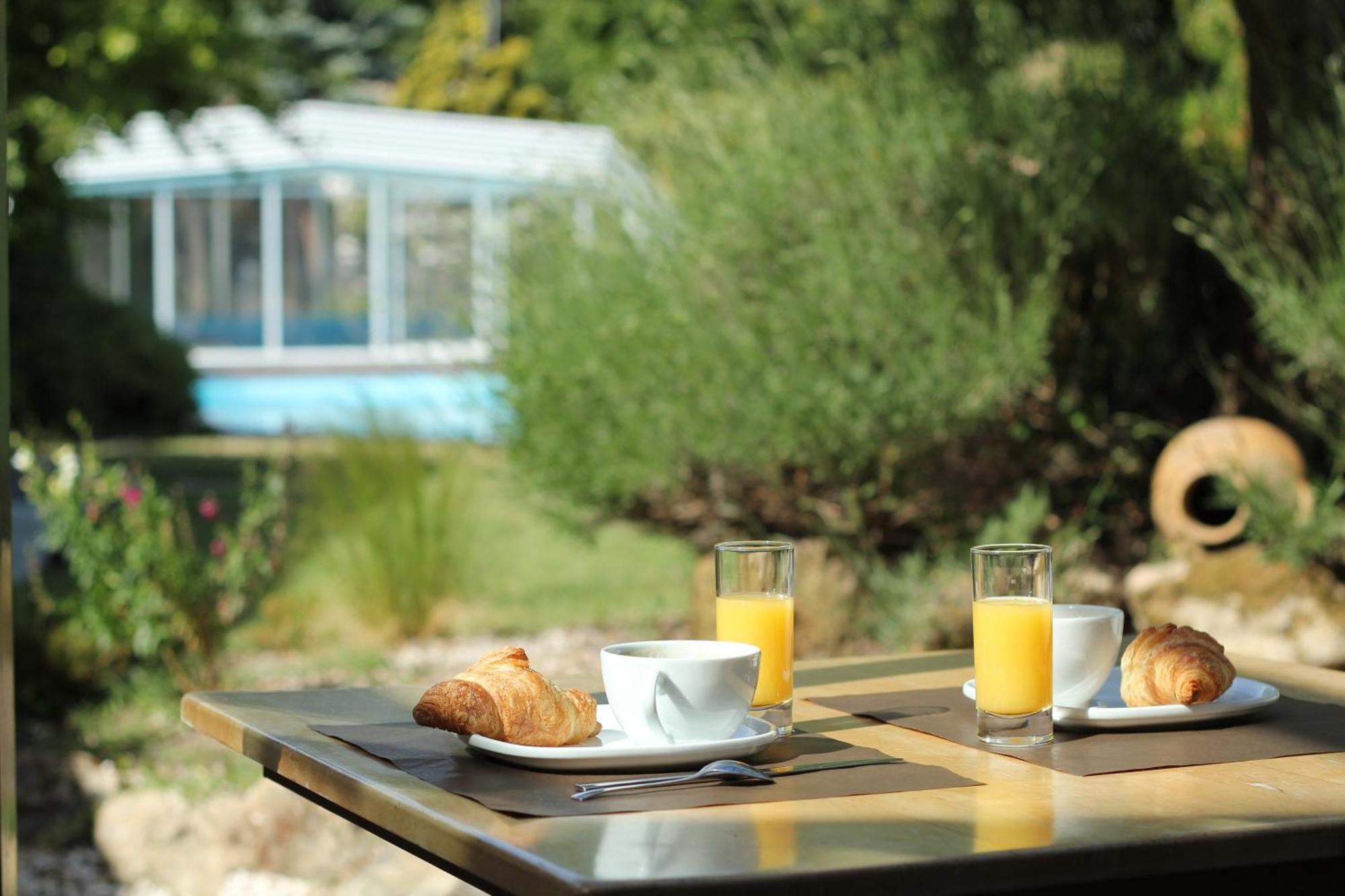 Domaine Le Martinet, The Originals Relais Ξενοδοχείο Bouin  Εξωτερικό φωτογραφία