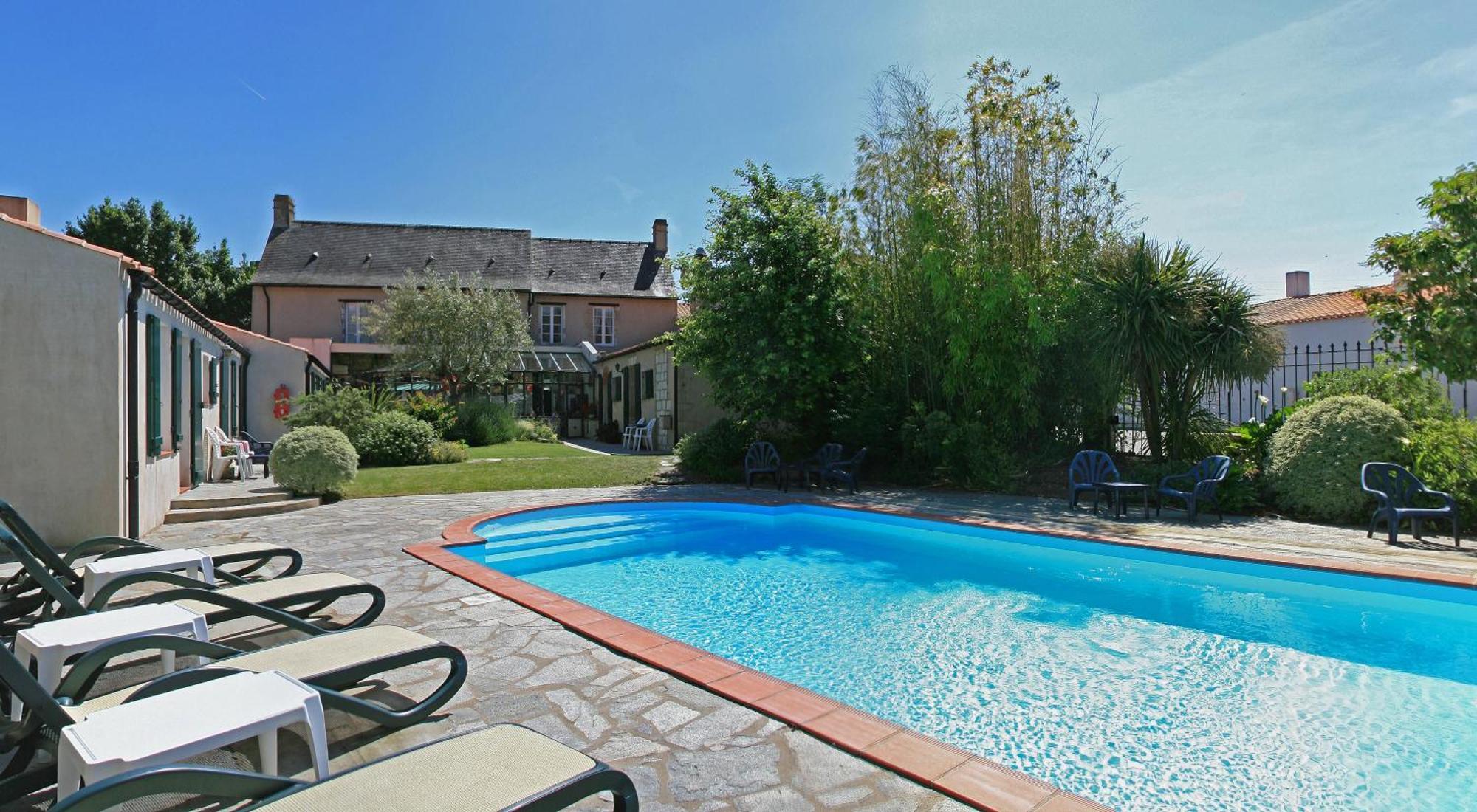 Domaine Le Martinet, The Originals Relais Ξενοδοχείο Bouin  Εξωτερικό φωτογραφία