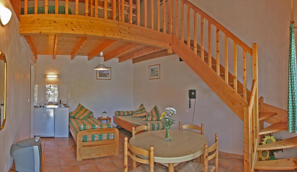 Domaine Le Martinet, The Originals Relais Ξενοδοχείο Bouin  Εξωτερικό φωτογραφία